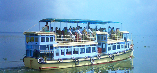 alleppey Motor Boat